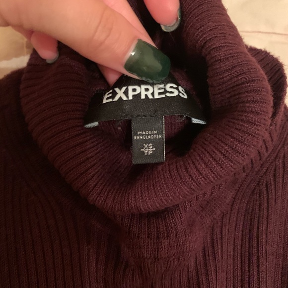 Express Ribbed Turtlenecks - Picture 6 of 7